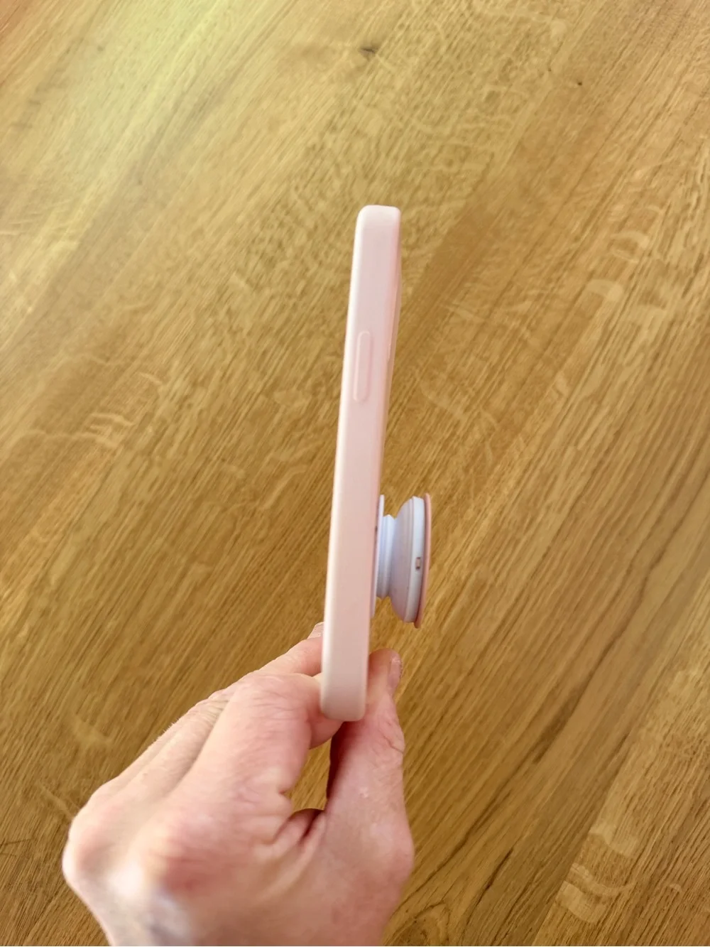 the caep Pink Silicone Phone Case with Matching Pop Grip 12pro iphone